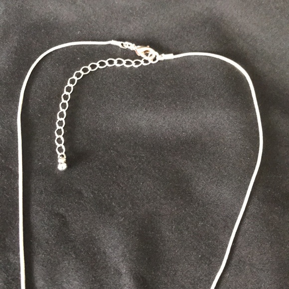 Silver Tone Necklace with Pretty SeaShell Pendants & Clear Crystals, Vintage - Picture 5 of 7